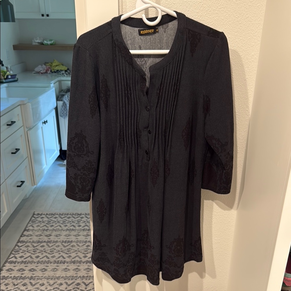 Reborn Black Pleated Mandarin Collar Blouse